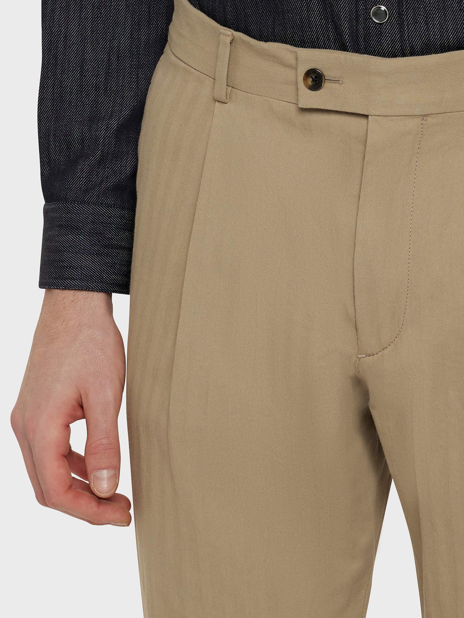 Caruso Menswear Abbigliamento Uomo Pantalone in cotone beige dettaglio