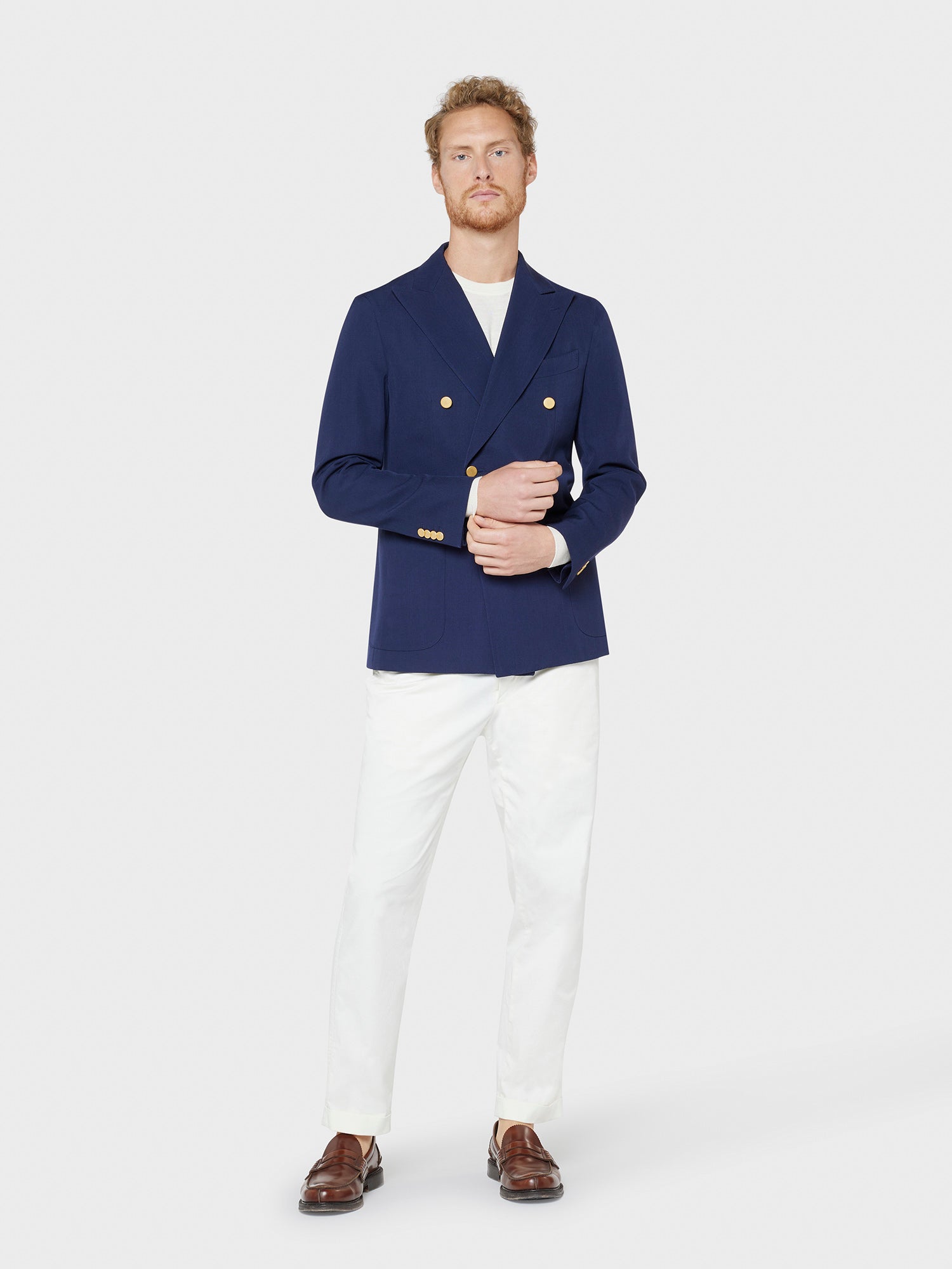 Chino Giacca Blu Con Pantaloni Beige Camicia Blu Pantalone Beige