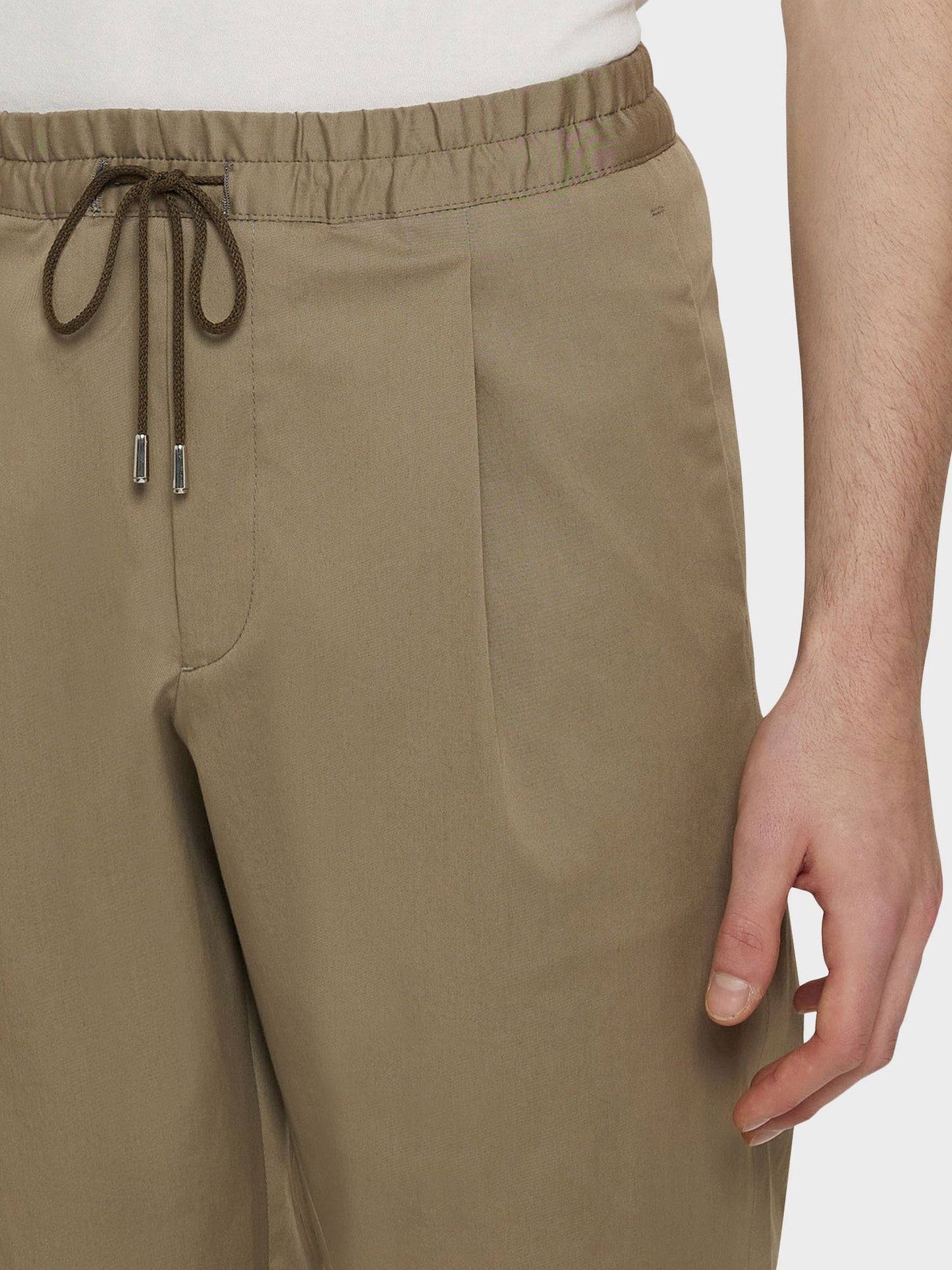 Caruso Menswear Abbigliamento Uomo Pantalone jogger in cotone beige dettaglio