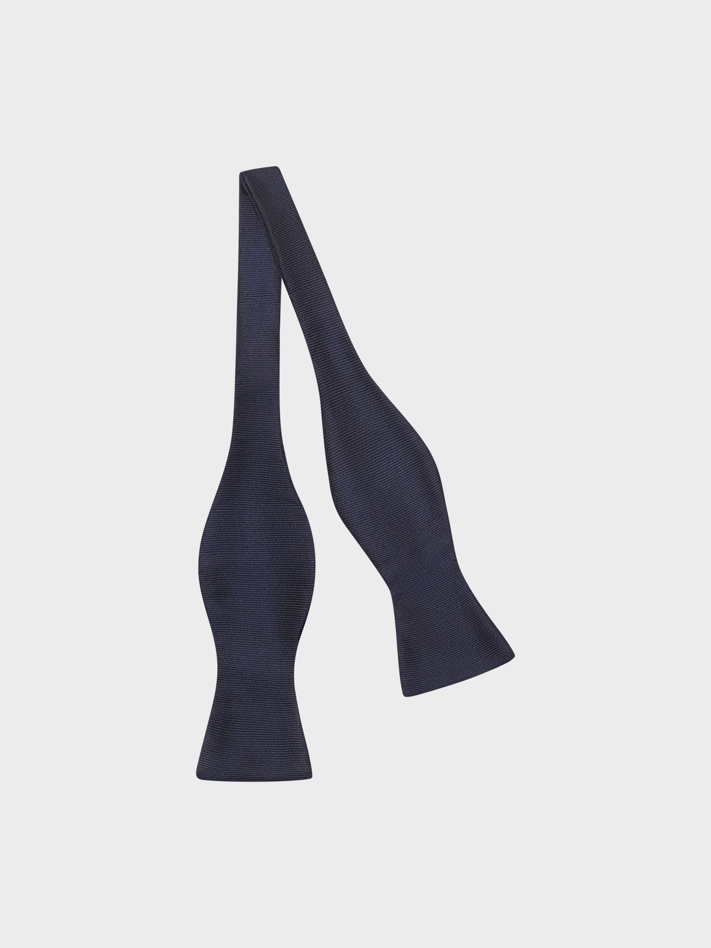 Papillon da annodare in raso blu navy