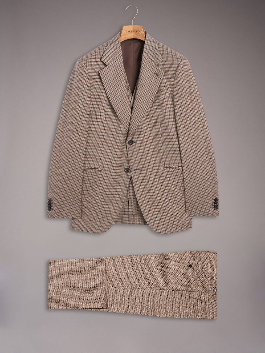 Carmen single-breasted suit with waistcoat in brown houndstooth wool