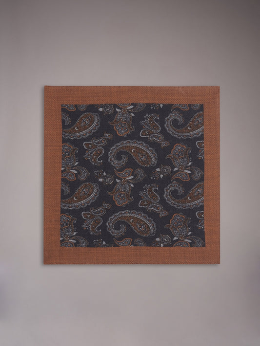 Pocket square in grey wool paisley