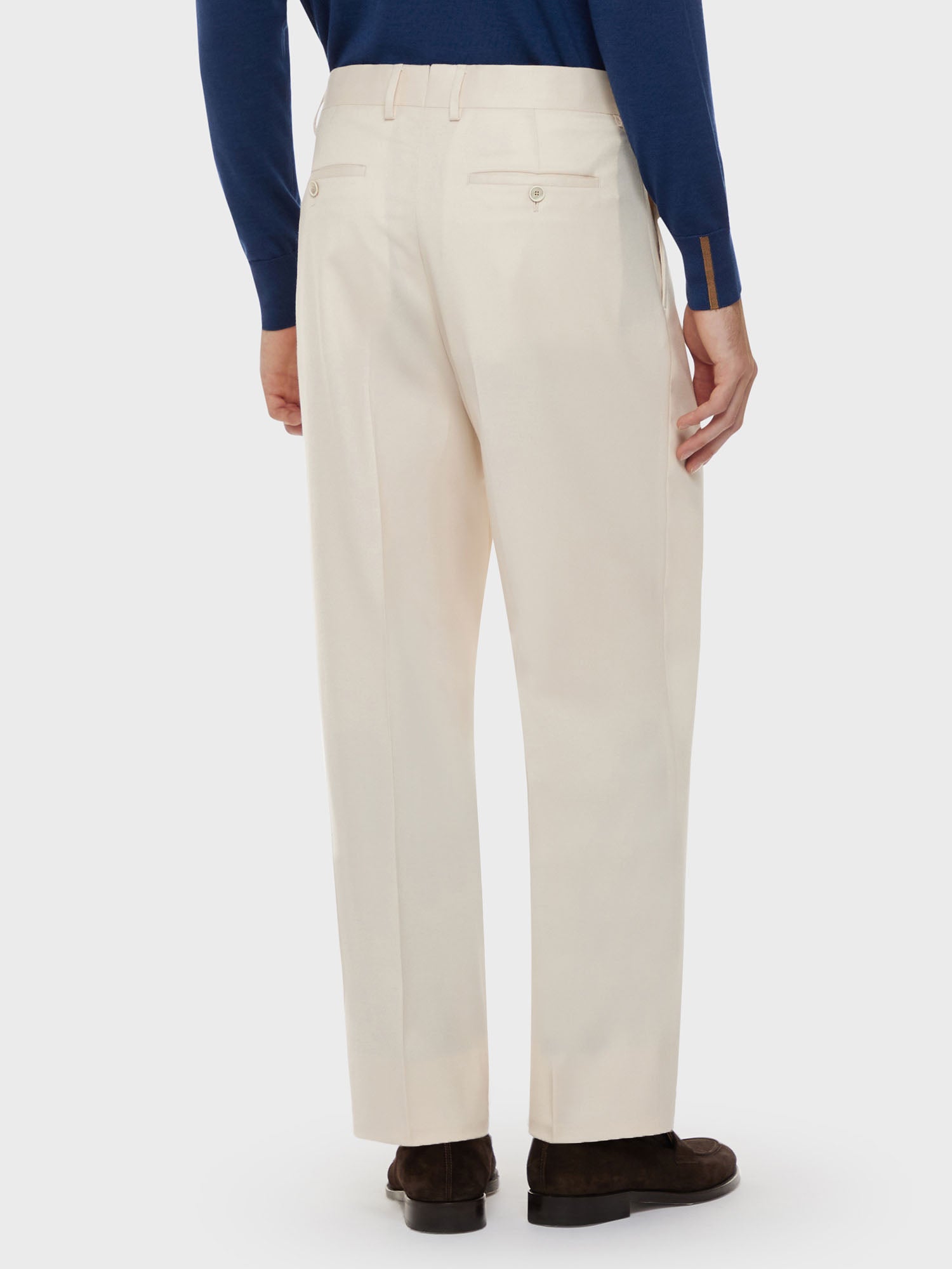 Caruso Menswear Abbigliamento Uomo Pantalone in flanella di lana bianco indossato back