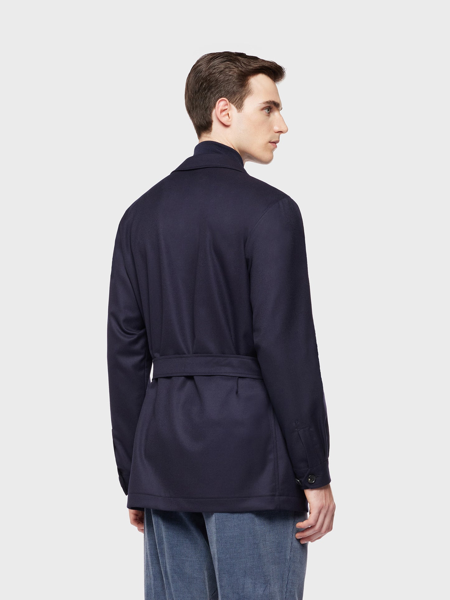 Caruso Menswear Abbigliamento Uomo Giacca con cintura in flanella di lana blu notte indossato back