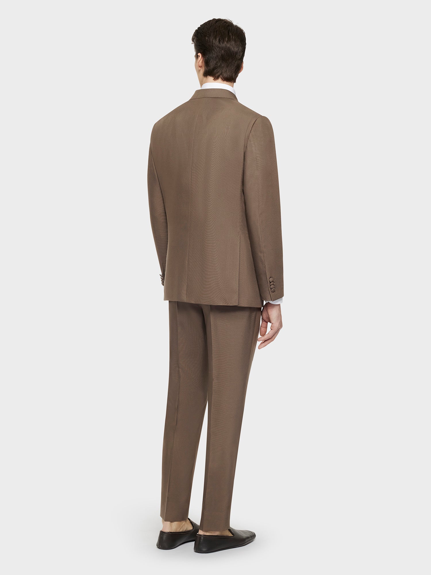 Caruso SS25 Lookbook: Tailored Elegance for Modern Men