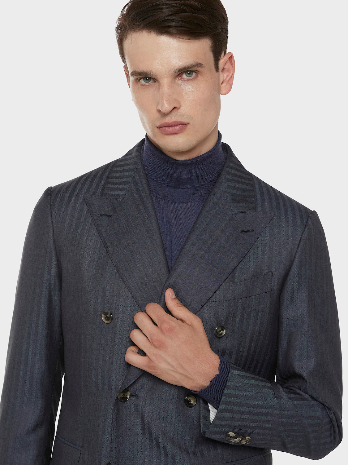 Caruso Menswear Abbigliamento Uomo Abiti Abito norma doppiopetto in lana e seta blu look 5