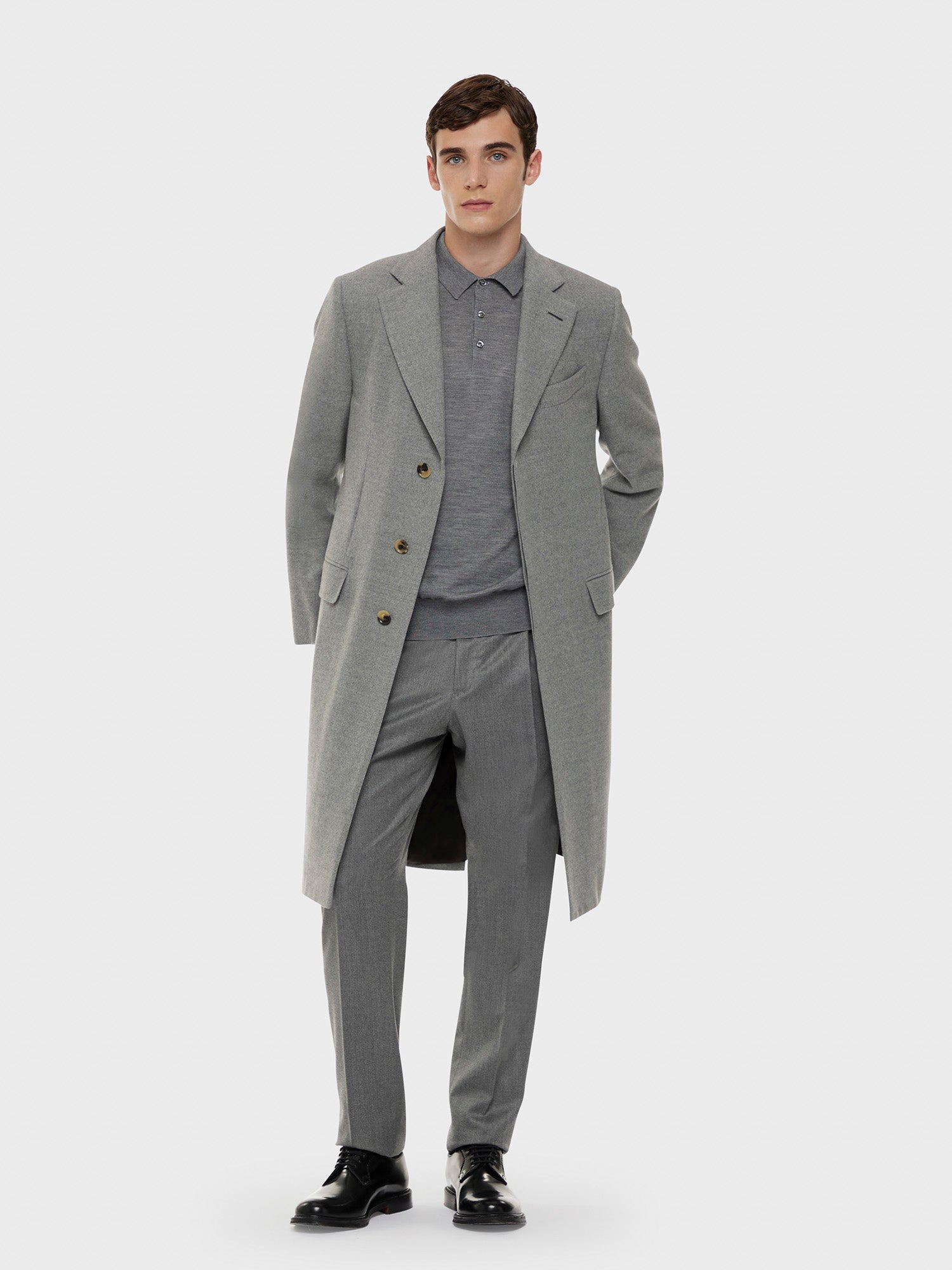 Caruso Menswear Abbigliamento Cappotto da Uomo norma in lana "Nuage" 180's grigio total look