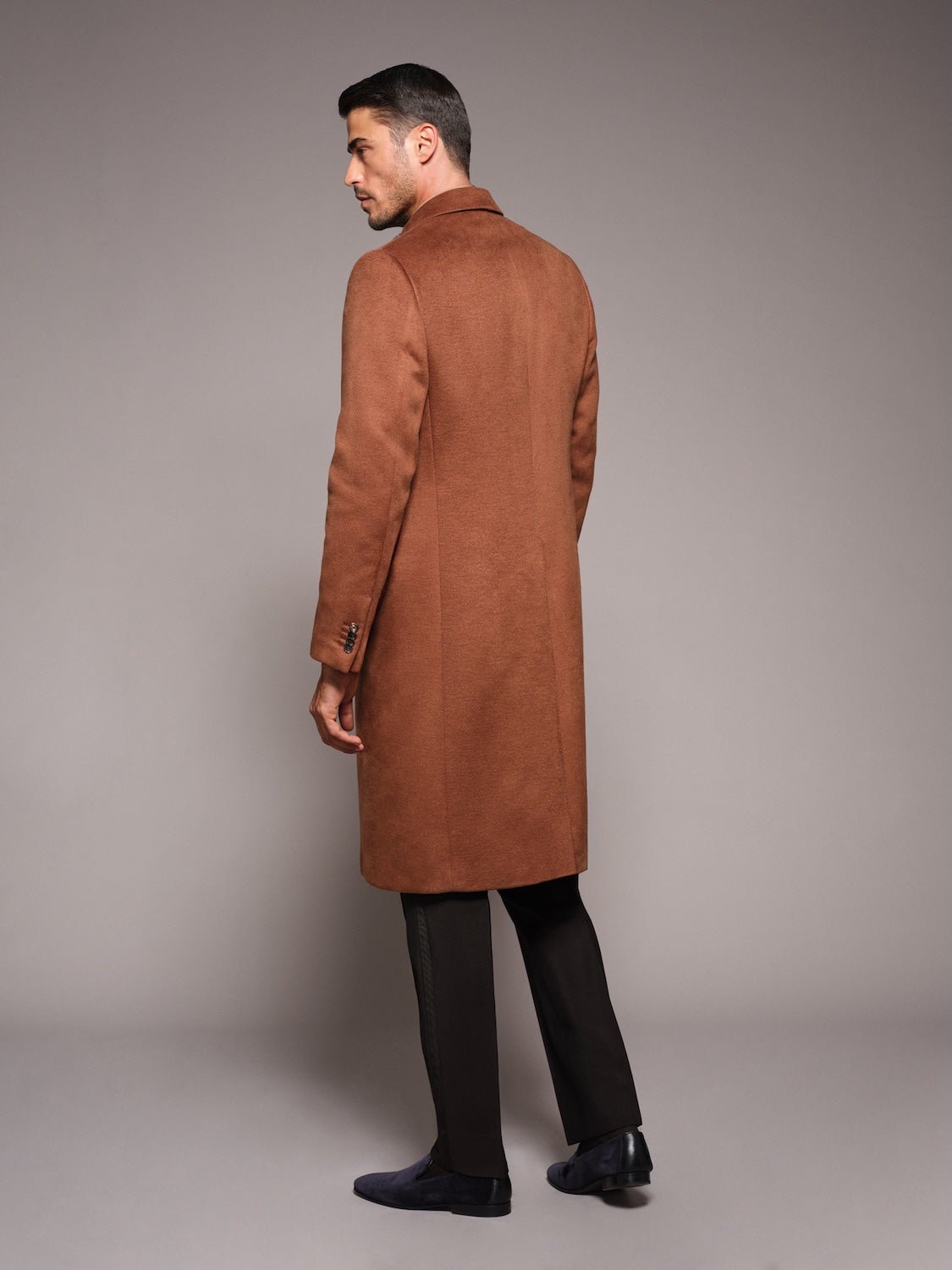 Cappotto Norma doppiopetto in seta tabacco