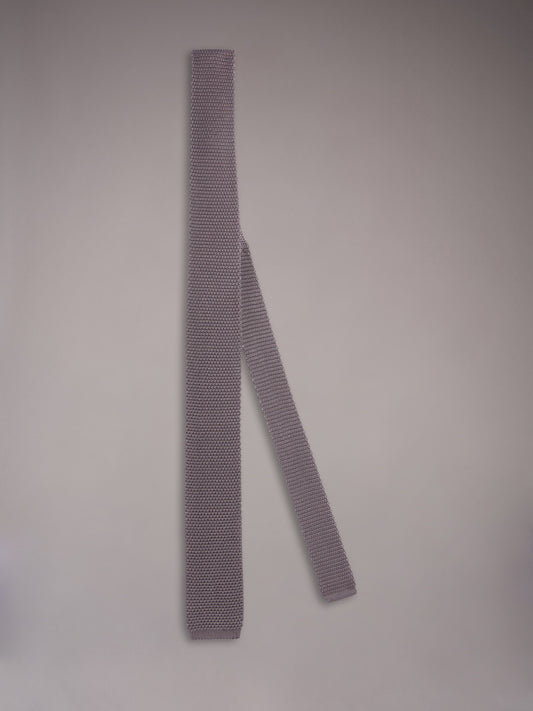 Knitted tie in brown silk