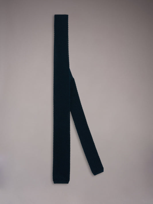 Knitted tie in dark green silk