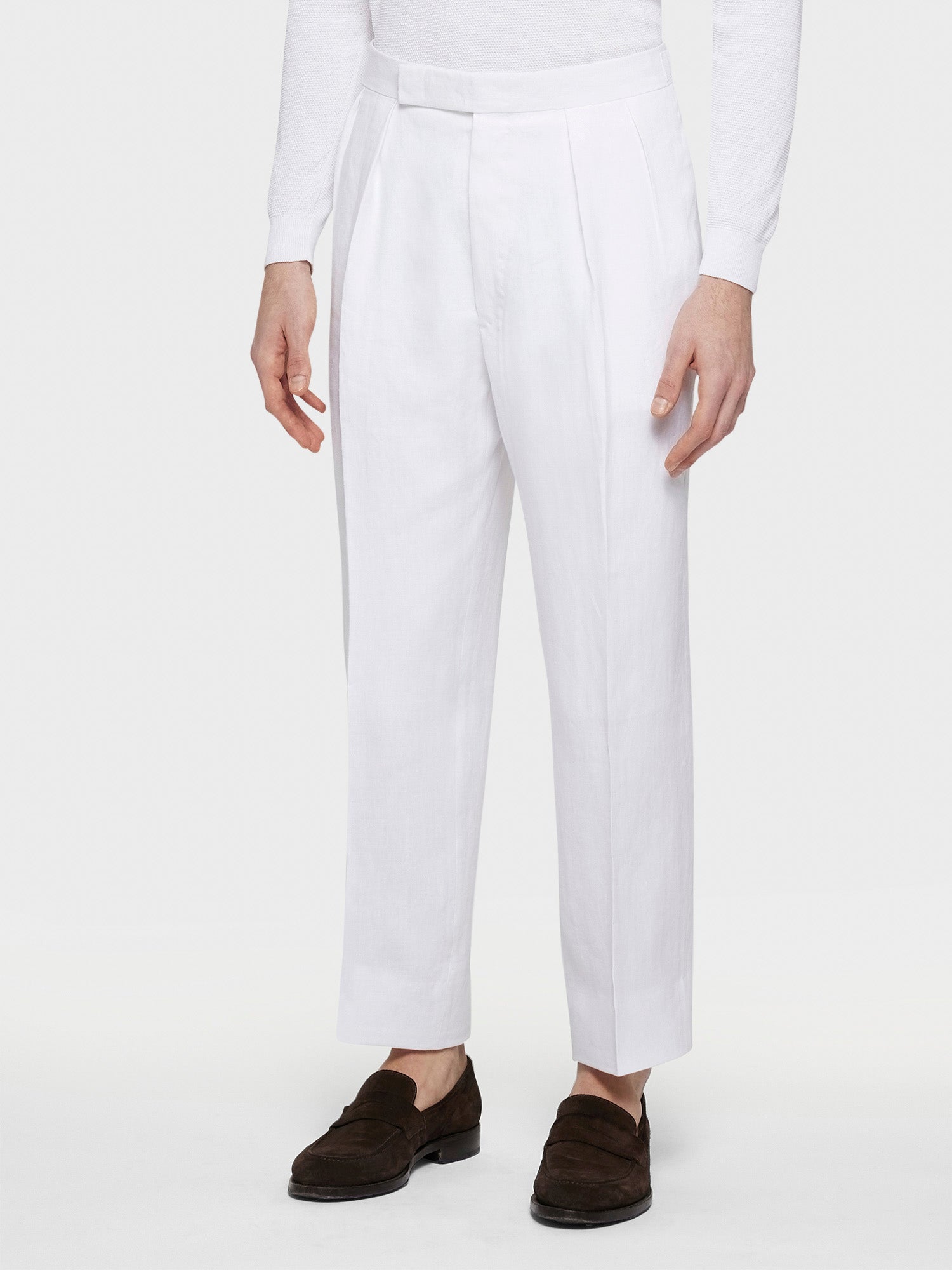 Caruso Menswear Abbigliamento Uomo Pantalone in lino bianco indossato front