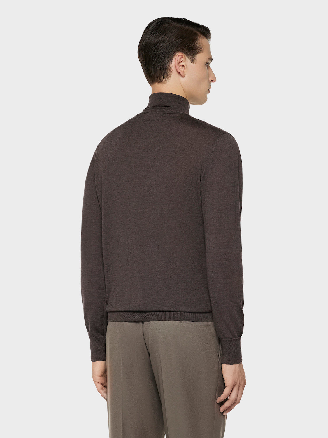 Caruso Menswear Abbigliamento Uomo Maglieria Dolcevita in lana, seta e cashmere marrone look 4