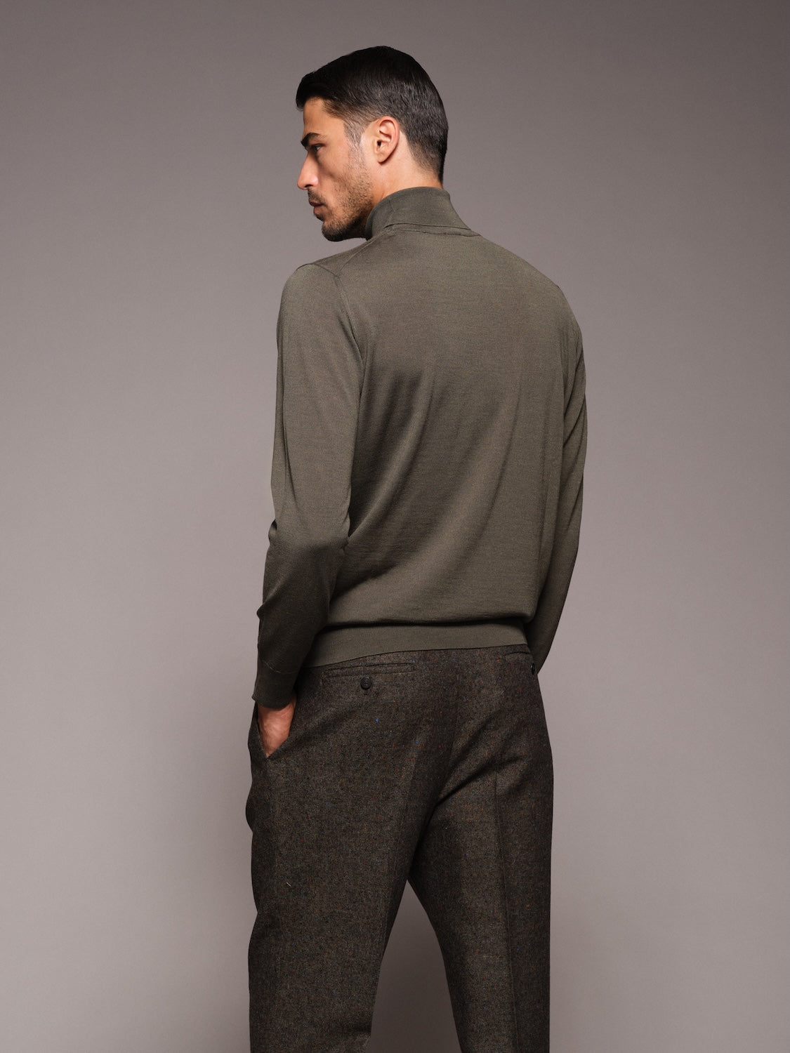 Dolcevita in lana, seta e cashmere verde