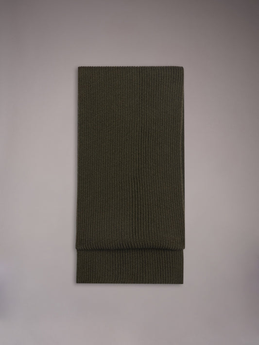 Scarf in green wool