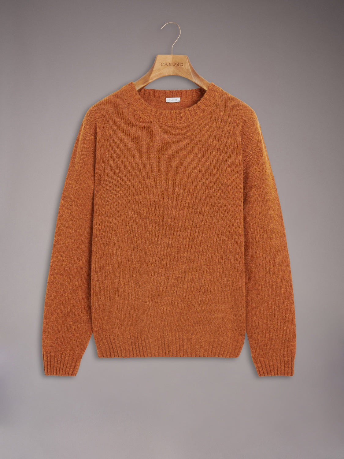 Crewneck sweater in burgundy Shetland wool