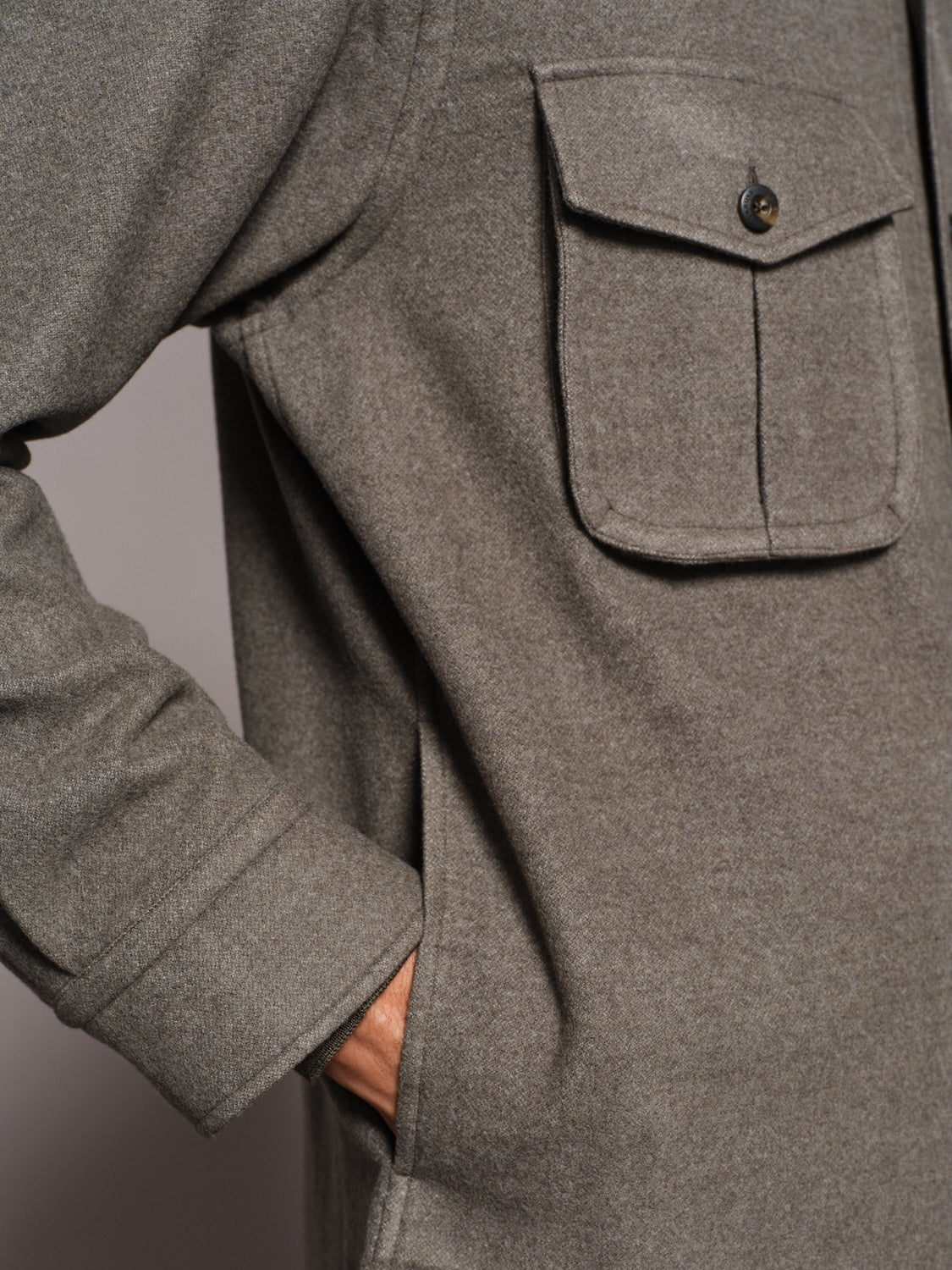 Overshirt in lana 180s' verde