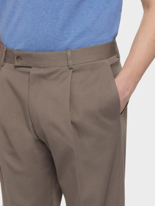 Pantalone carrot fit in flanella di lana beige