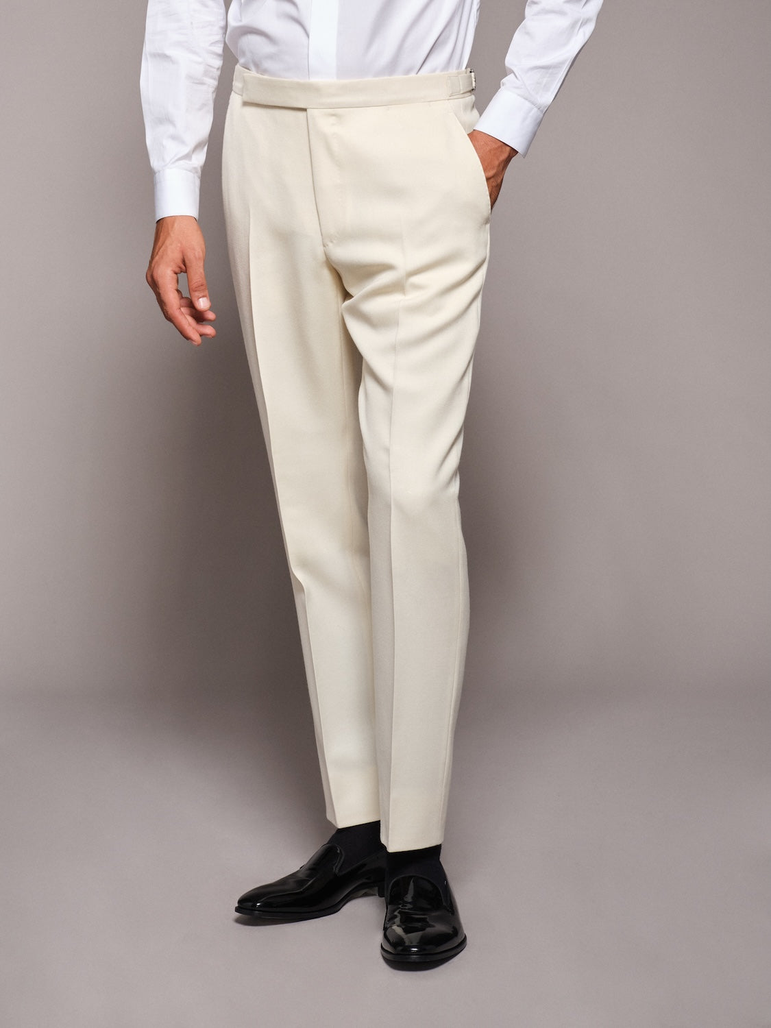 Pantalone regular fit in lana Barathea bianca