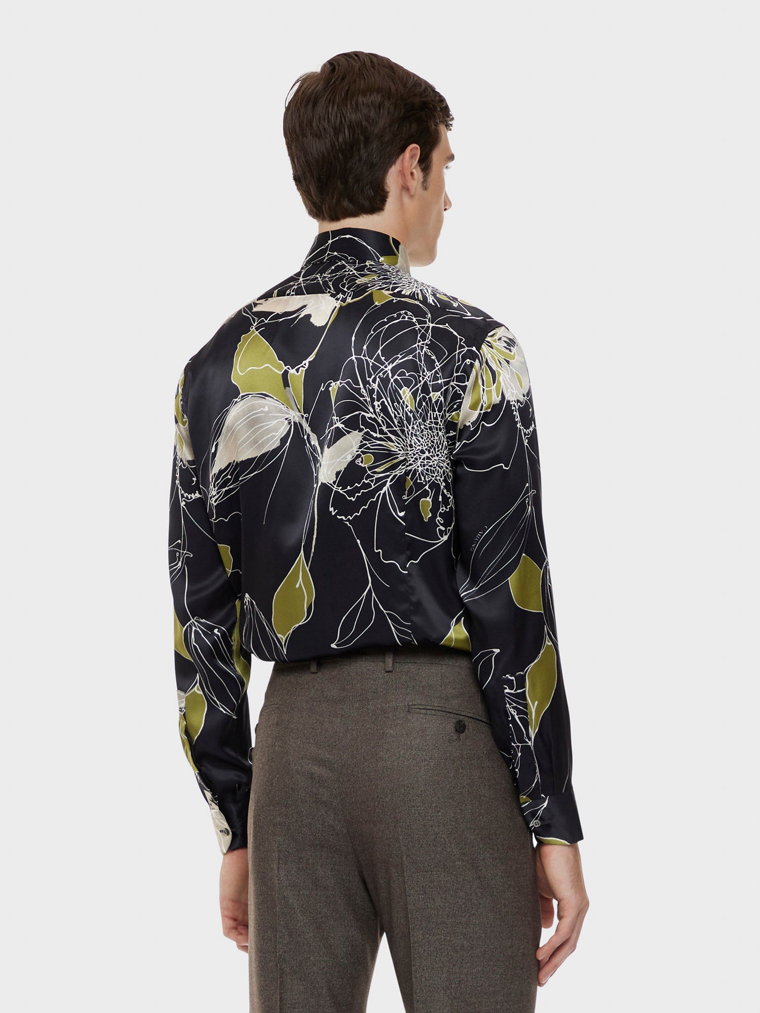 Elegante Oro Fiore Stampa Camicia Nera Uomo Primavera Slim Fit Manica Lunga Mens Camicie Vestito Partito Casual Maschio Sociale Camicia Elegante Oro Fiore Stampa Camicia Nera Uomo Primavera Slim Fit Manica Lunga Mens Camicie Vestito Partito Casual Maschio Sociale Camicia