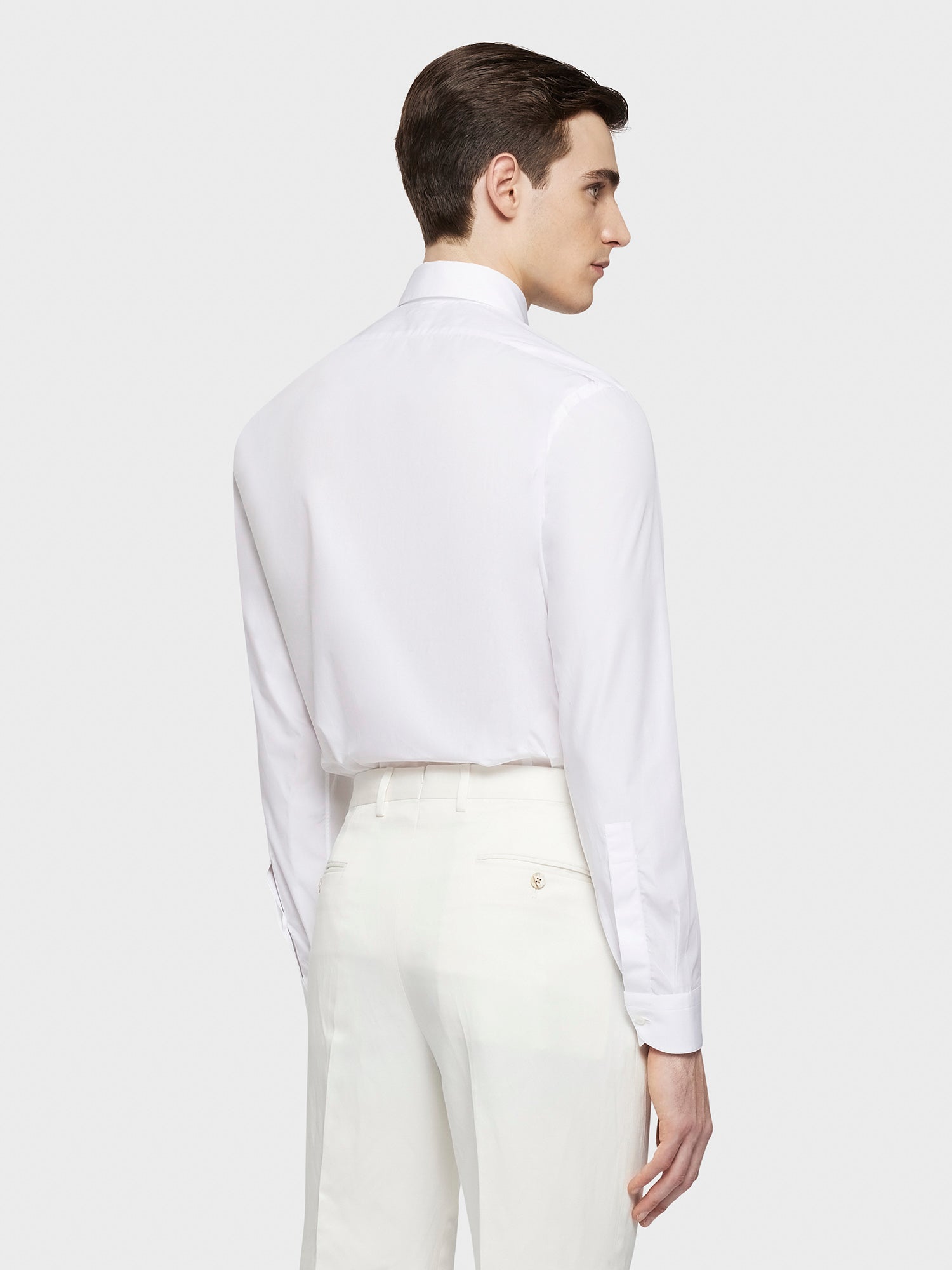 Caruso Menswear Abbigliamento Uomo Camicia slim in cotone bianco indossato back