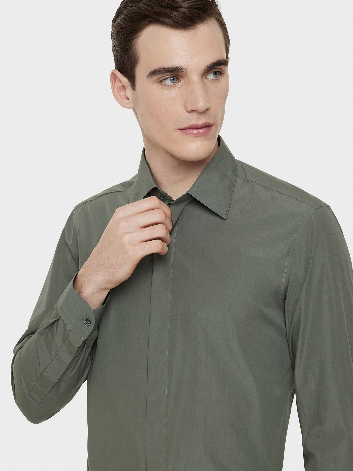 Caruso Menswear Abbigliamento Uomo Camicia slim in cotone verde salvia dettaglio