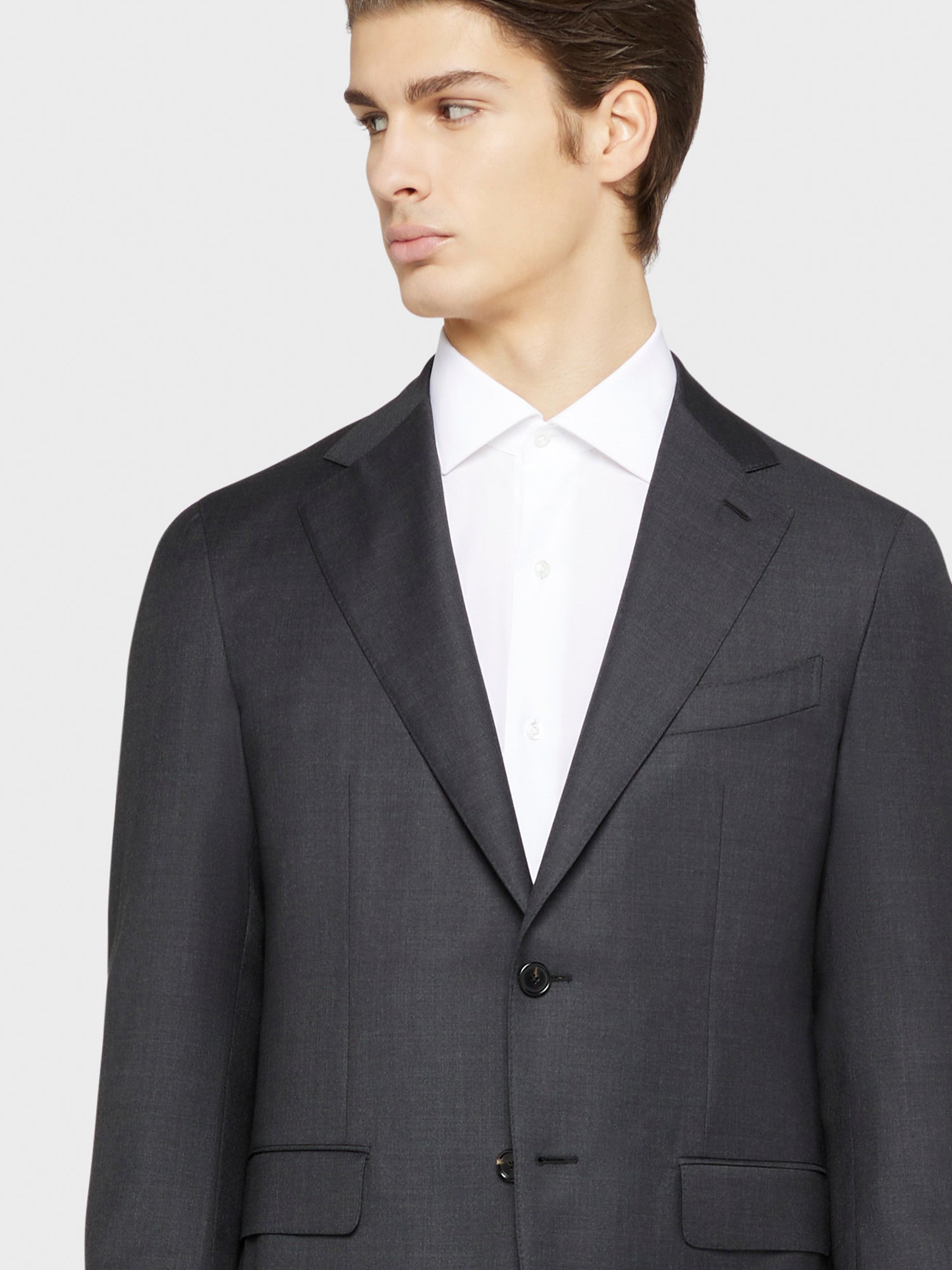 Caruso Menswear Abbigliamento Uomo Abito Aida monopetto di lana 130's grigio drop 7R dettaglio giacca