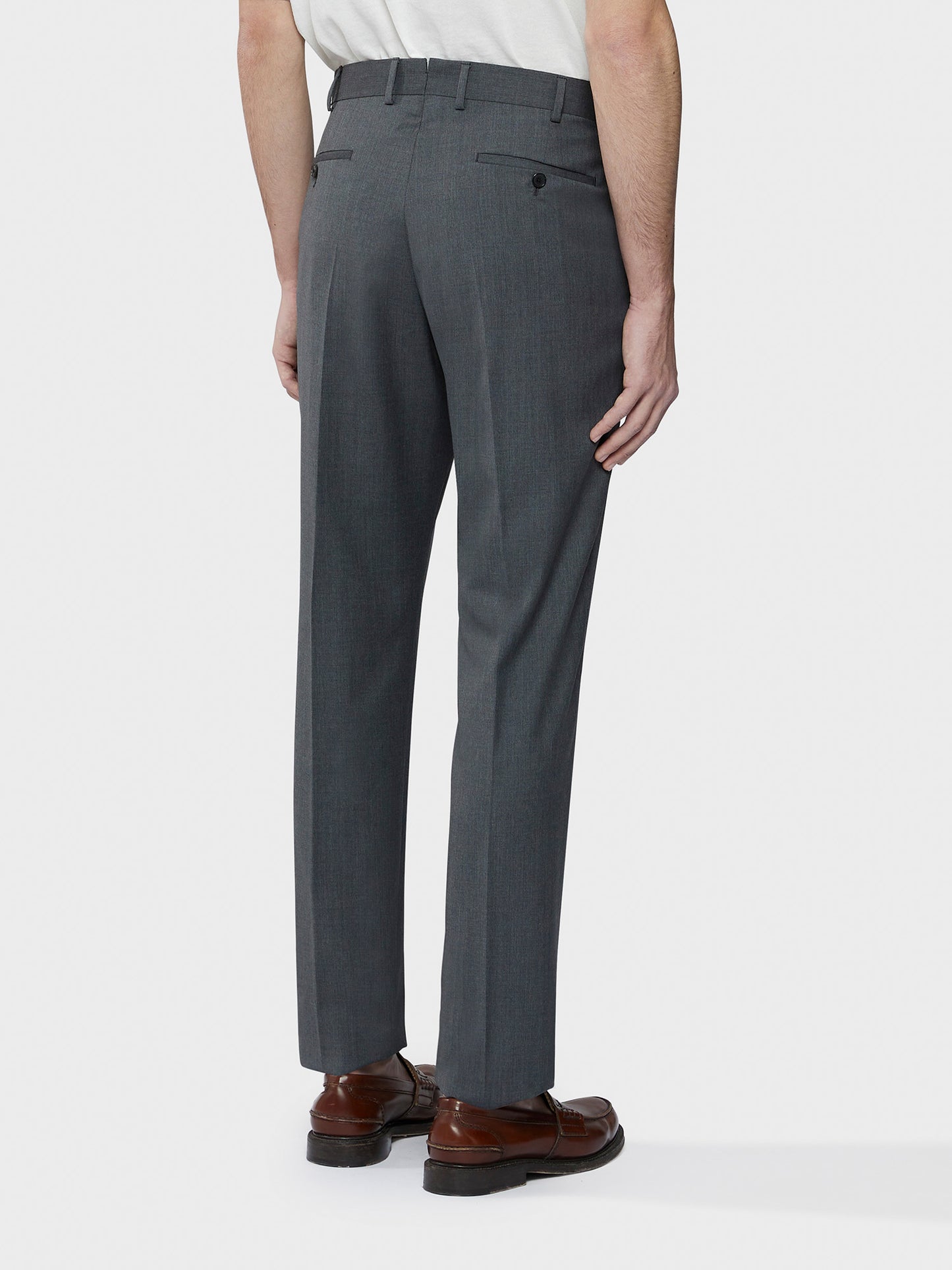 Caruso Menswear Abbigliamento Uomo Pantaloni regular fit in lana grigio indossato back