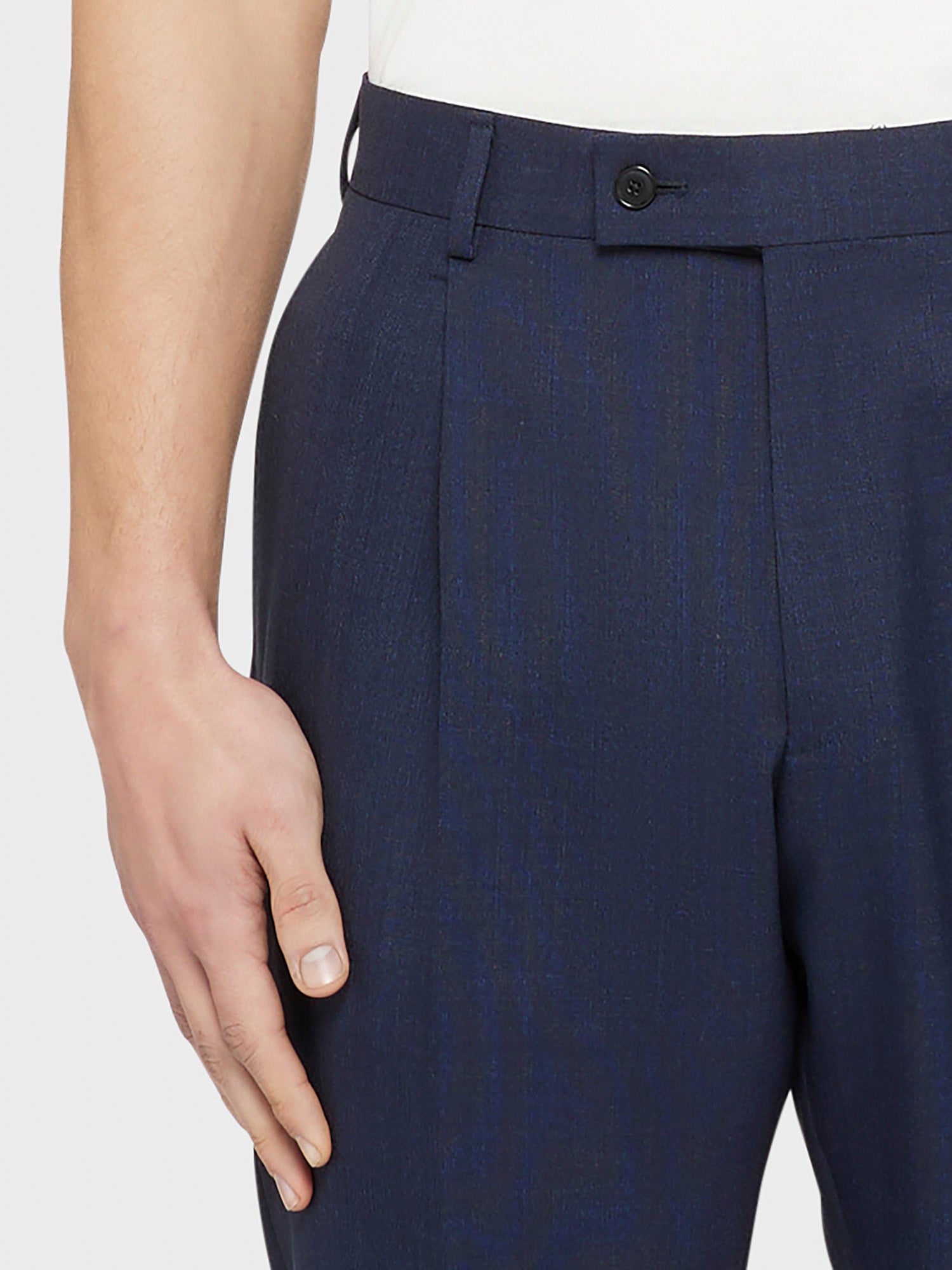 Caruso Menswear Abbigliamento Uomo Pantaloni regular fit in lana blu dettaglio
