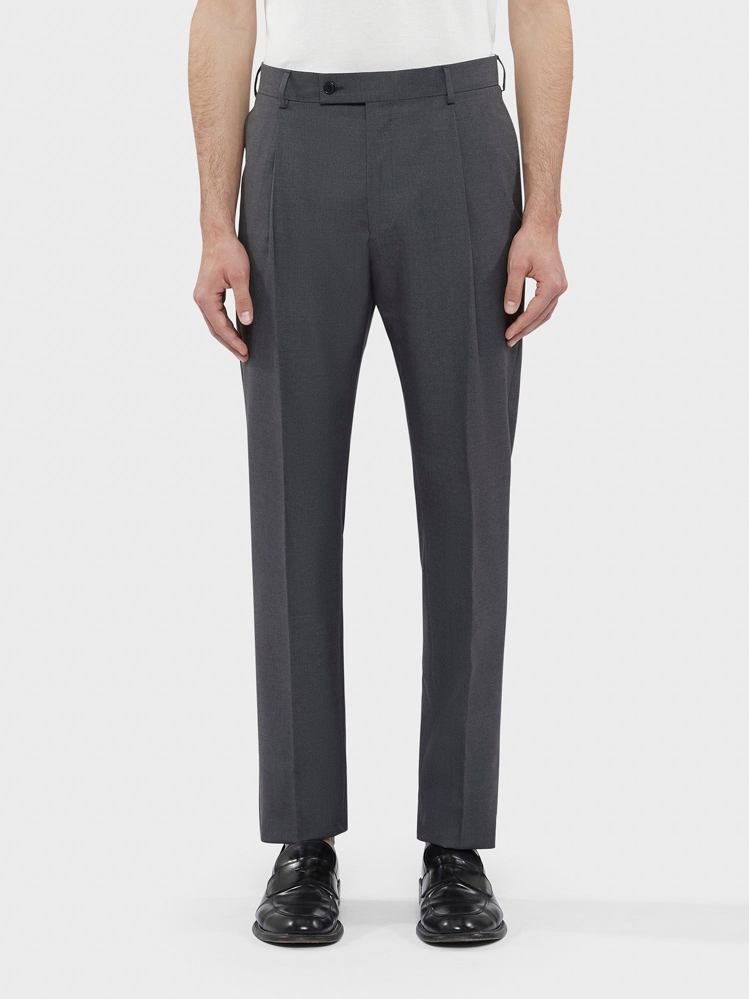 Caruso Menswear Abbigliamento Uomo Pantaloni regular fit in Zeelander di lana grigio indossato