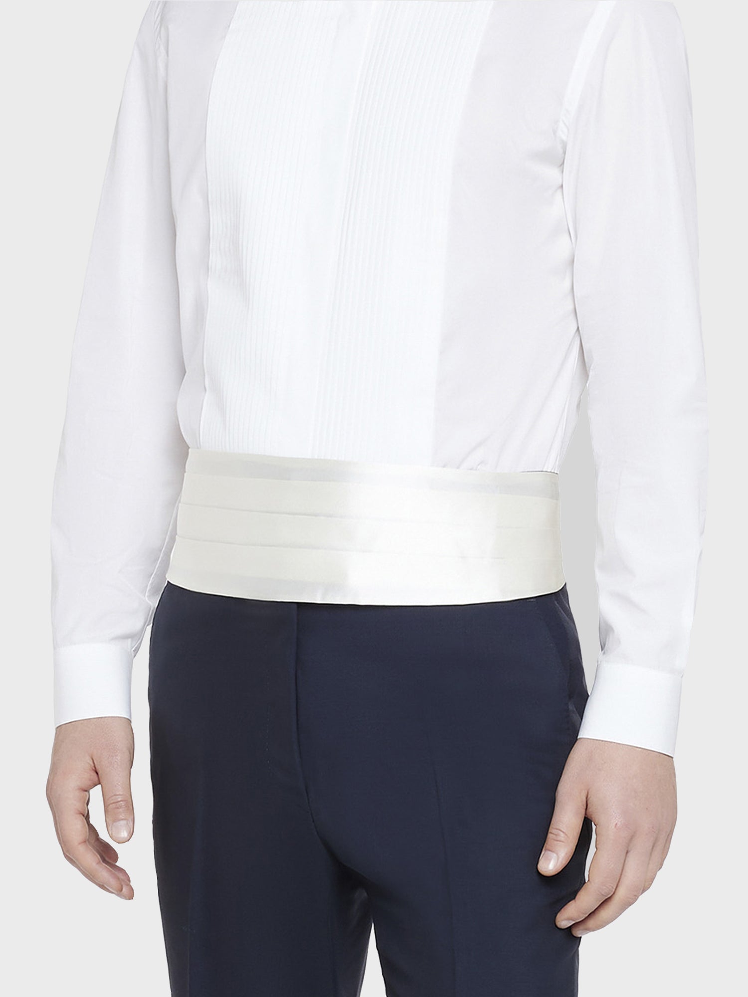 Caruso Menswear Abbigliamento Accessori Uomo Fascia smoking in seta bianco per cerimonie dettaglio