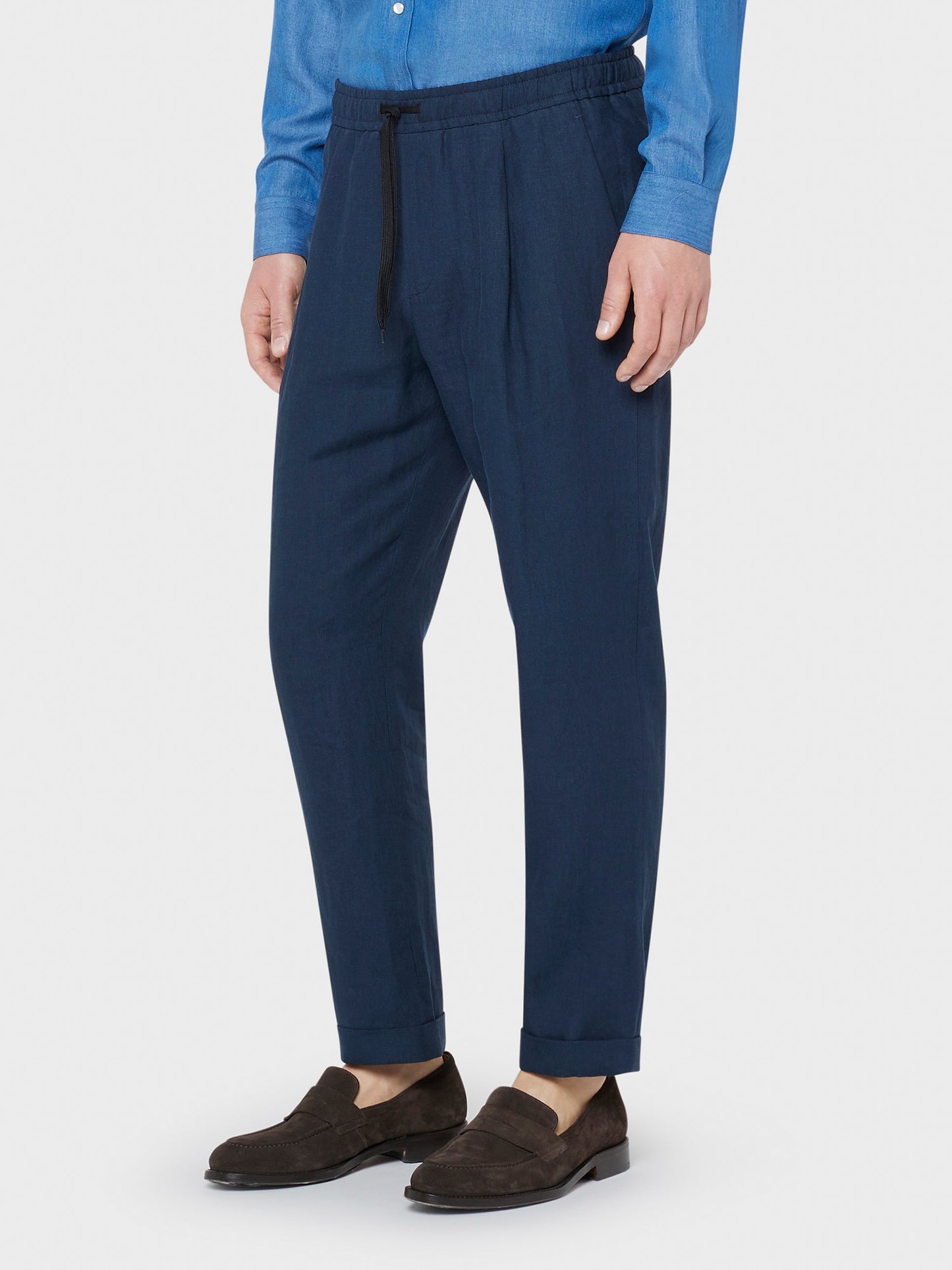 Caruso Menswear Abbigliamento Uomo Pantaloni estivi in lino blu indossati