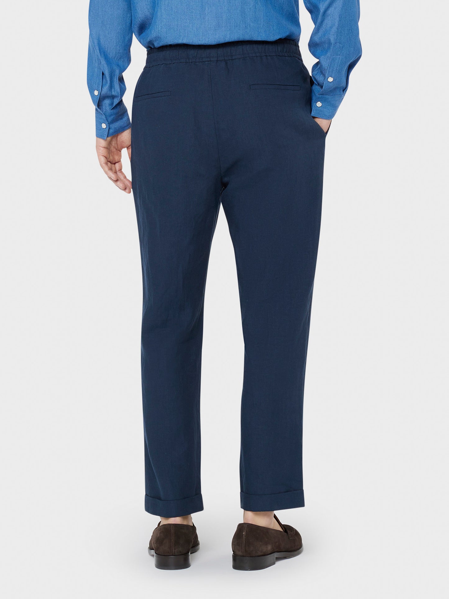 Caruso Menswear Abbigliamento Uomo Pantaloni estivi in lino blu indossati back