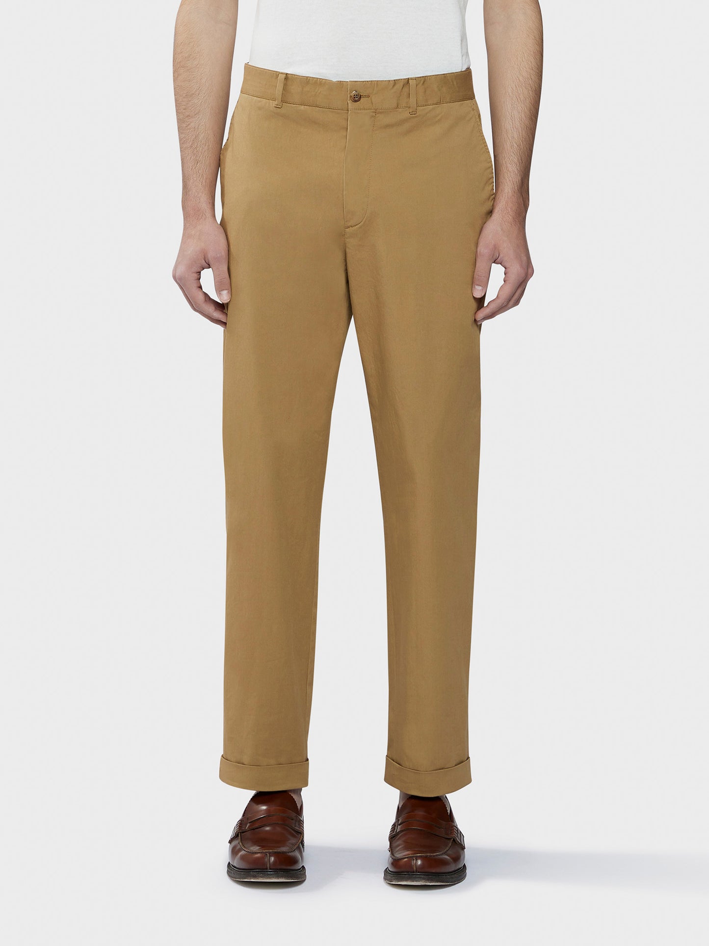 Sand-colored trousers in a cotton-elastane blend