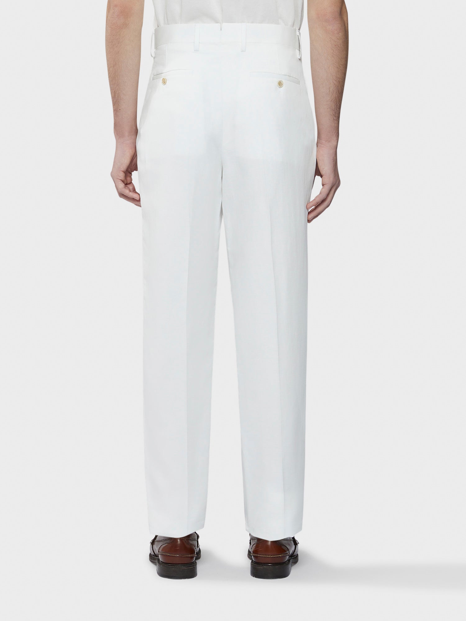 Caruso Menswear Abbigliamento Uomo Pantaloni eleganti in cotone lino seta bianco indossato back