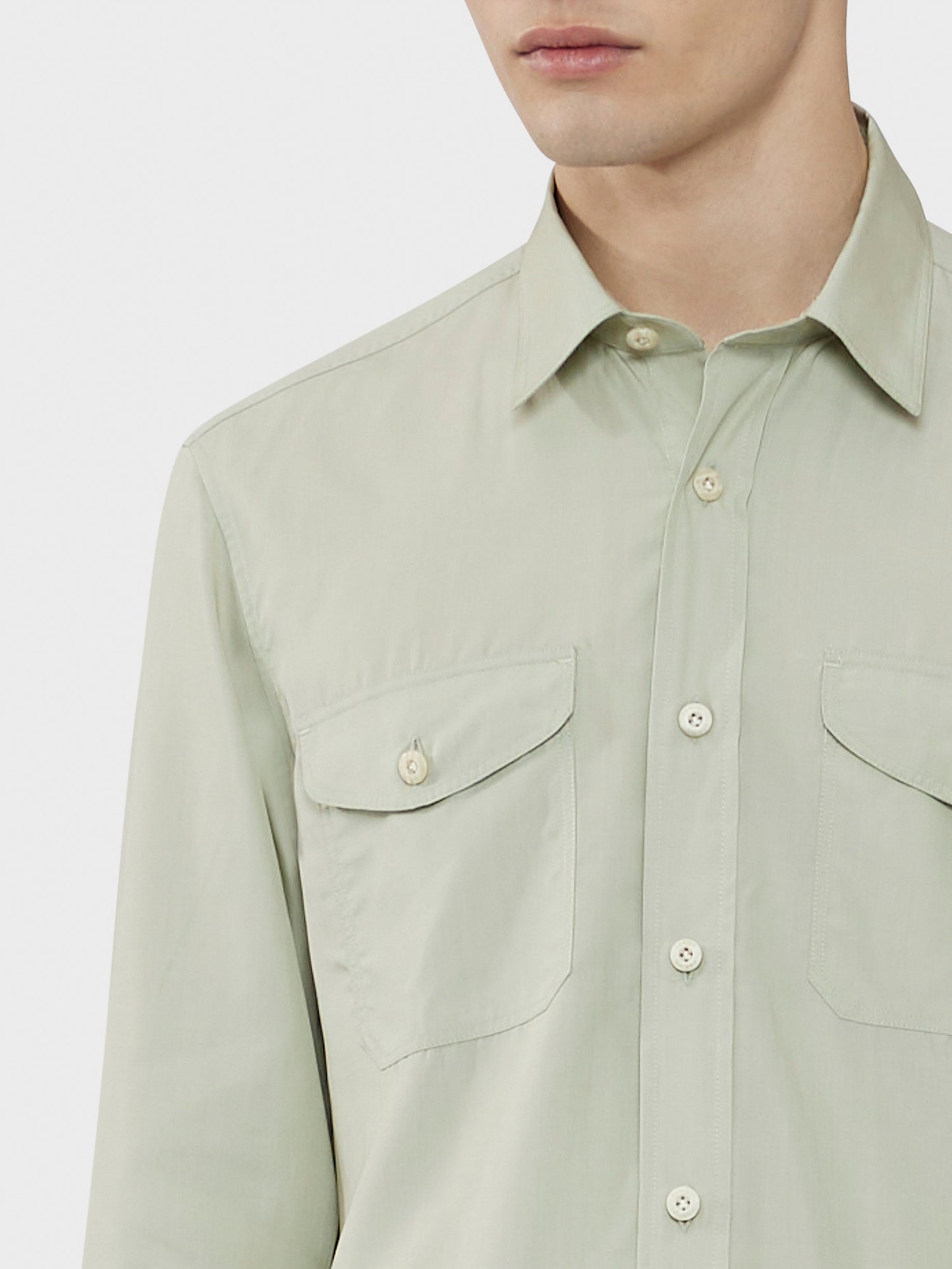 Caruso Menswear Abbigliamento Uomo Camicia in tencel colore verde salvia dettaglio