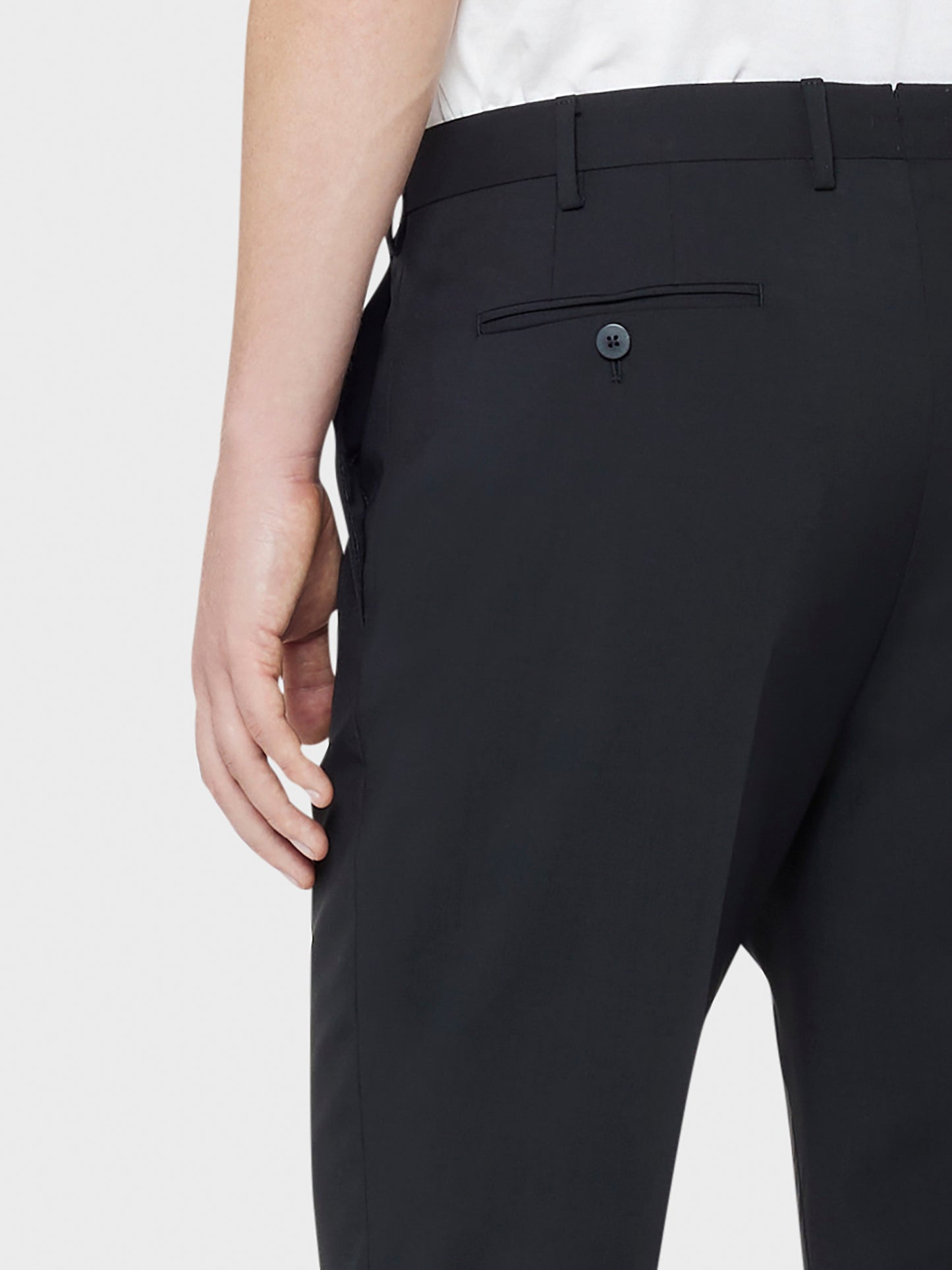 Caruso Menswear Abbigliamento Uomo Pantaloni slim fit in lana nero dettaglio